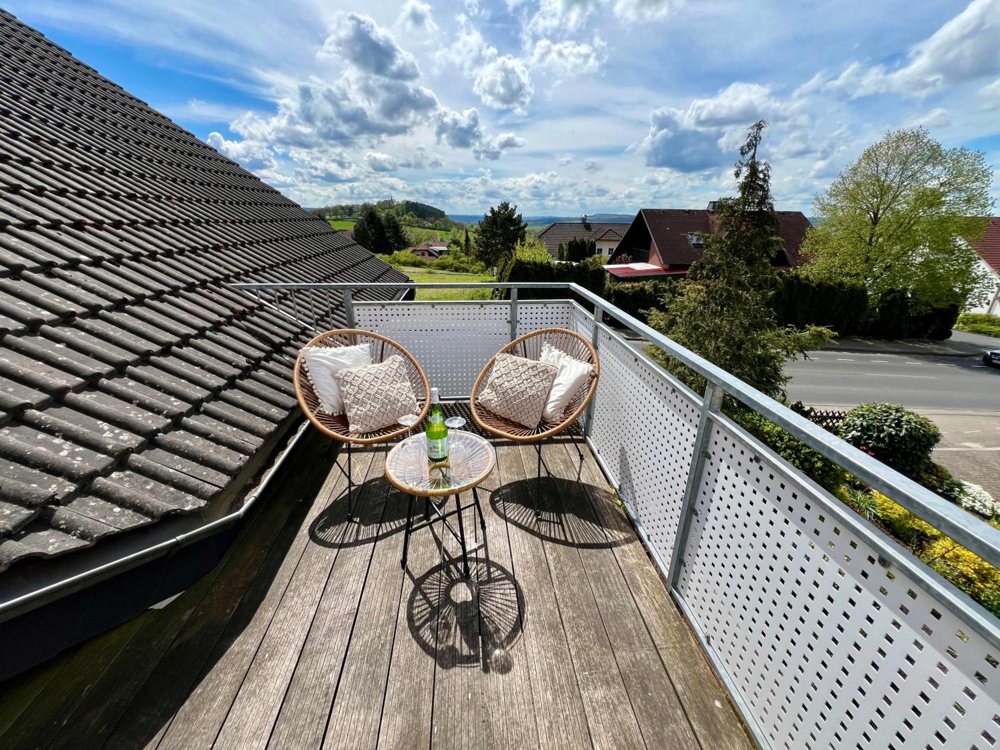 Stadtoase Fulda Mit Flair - Whirlpool, Balkon, 2Xparkplaetze, Highspeed Wlan Exteriér fotografie
