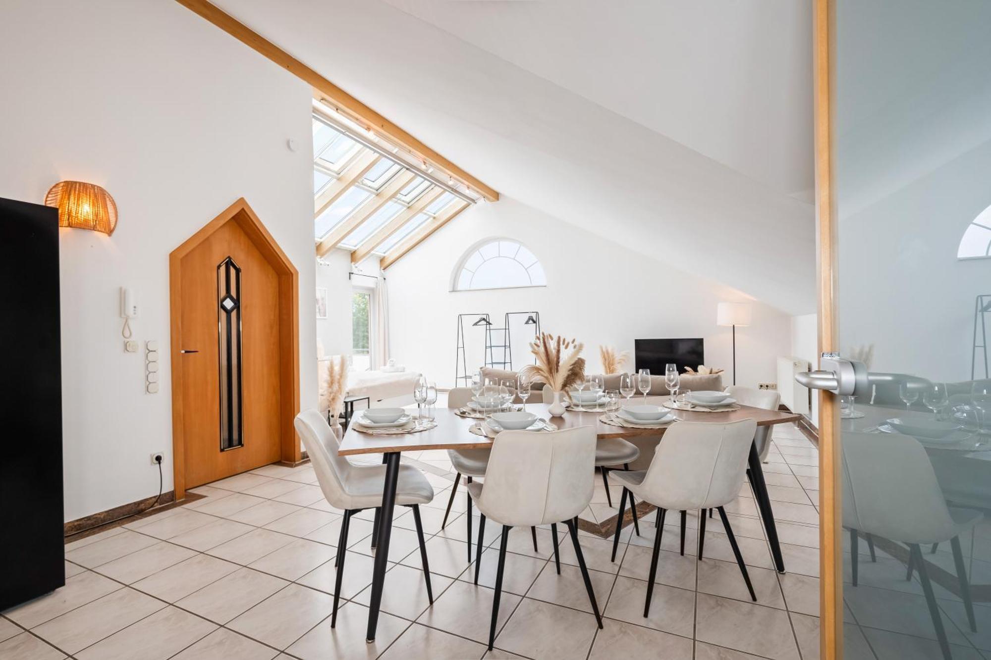 Stadtoase Fulda Mit Flair - Whirlpool, Balkon, 2Xparkplaetze, Highspeed Wlan Exteriér fotografie