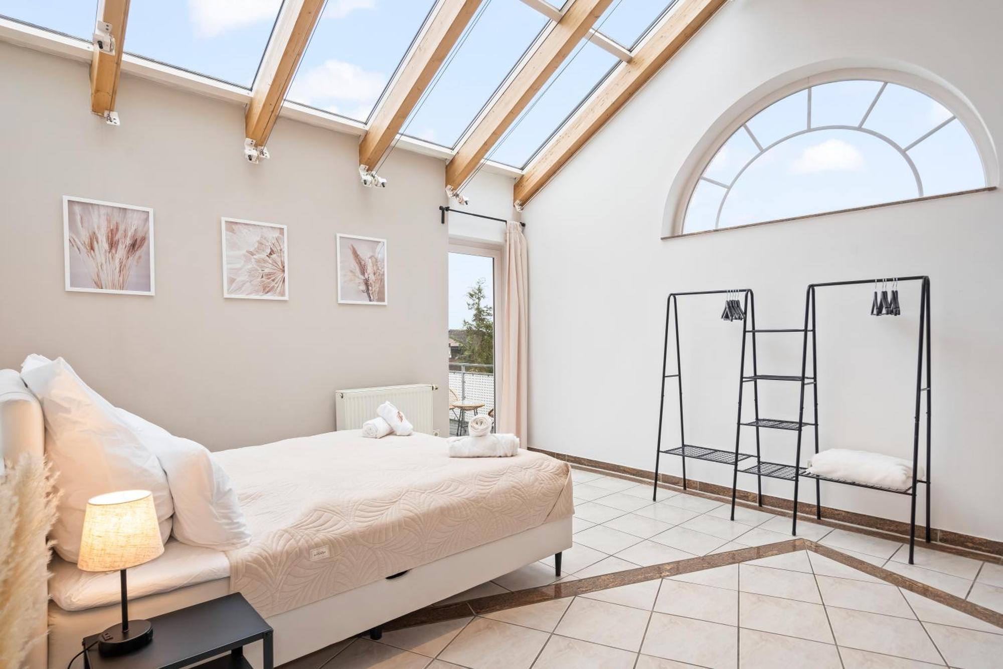 Stadtoase Fulda Mit Flair - Whirlpool, Balkon, 2Xparkplaetze, Highspeed Wlan Exteriér fotografie
